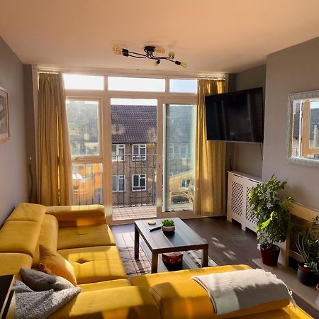 Beautiful 3-Bed Apartment At Swiss Cottage Лондон Екстер'єр фото