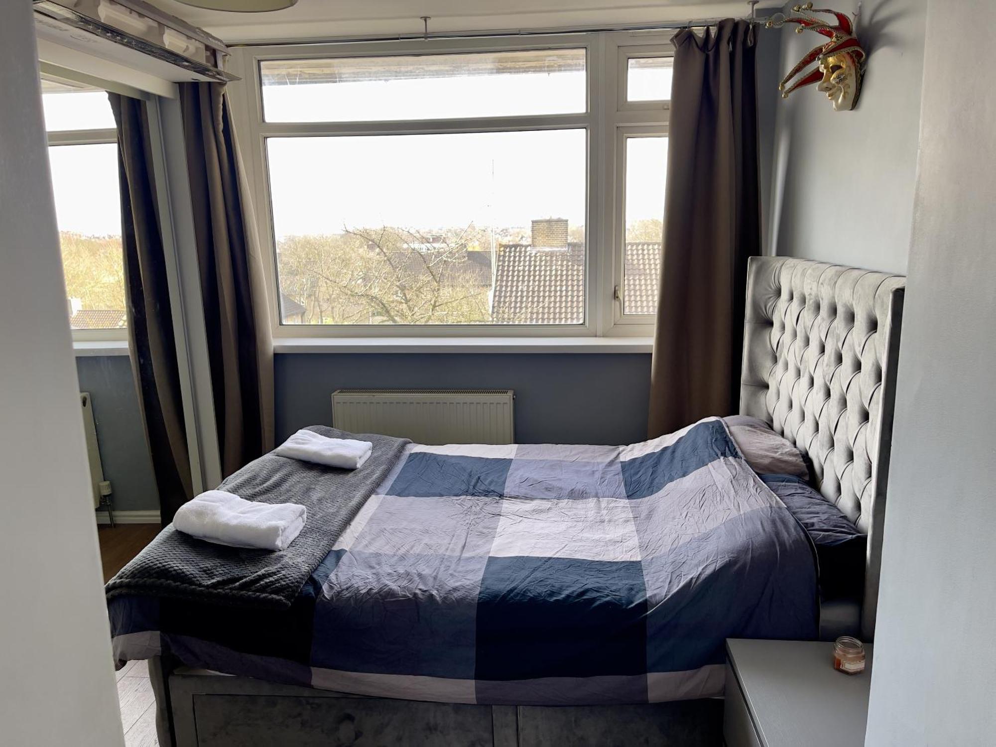 Beautiful 3-Bed Apartment At Swiss Cottage Лондон Екстер'єр фото
