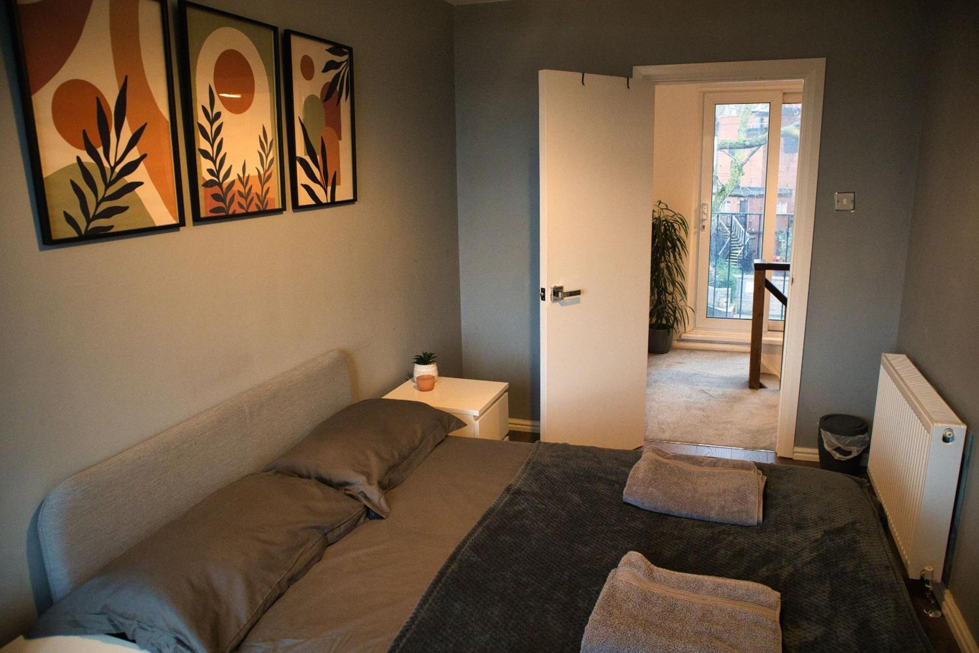 Beautiful 3-Bed Apartment At Swiss Cottage Лондон Екстер'єр фото